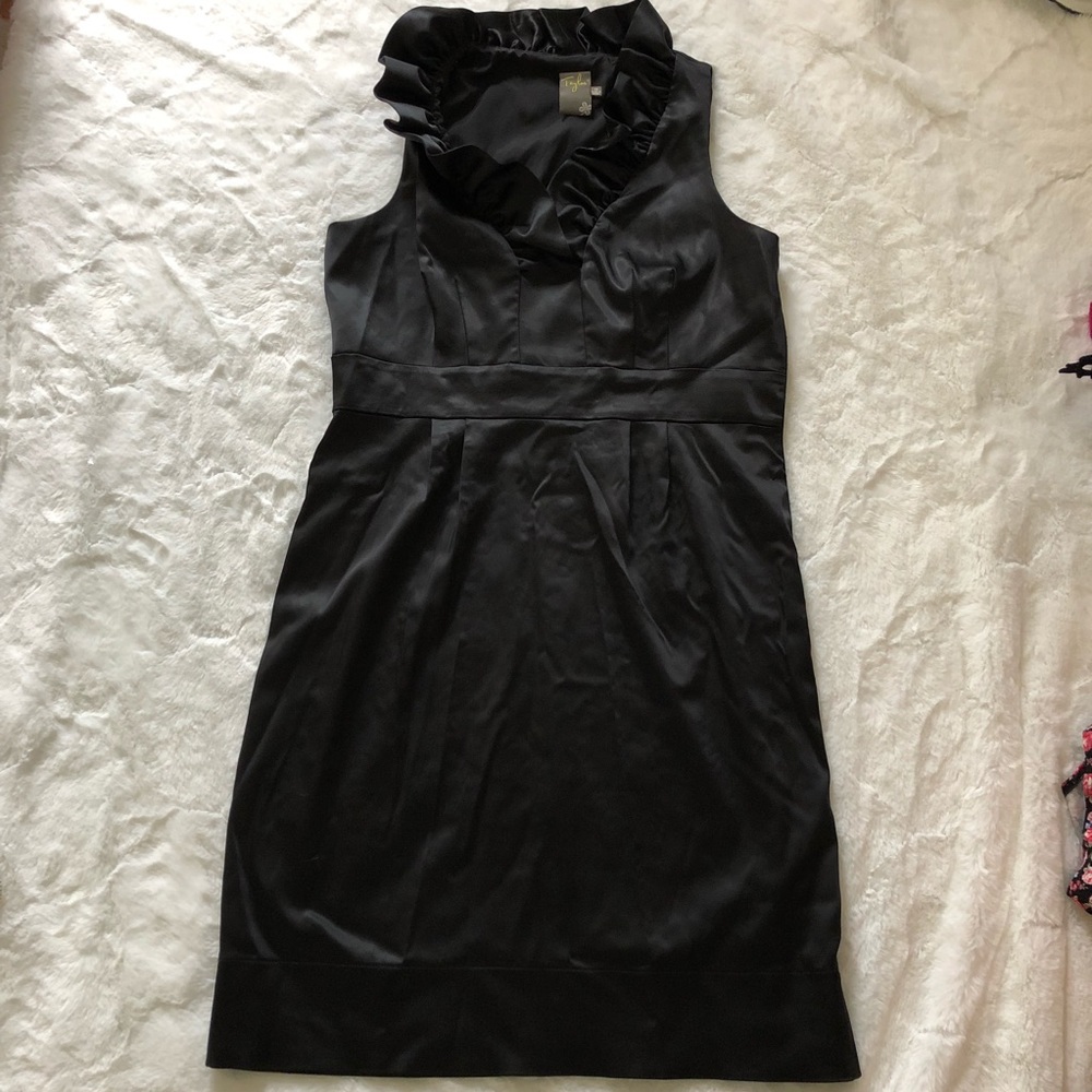 Taylor Ruffle Collar Dress